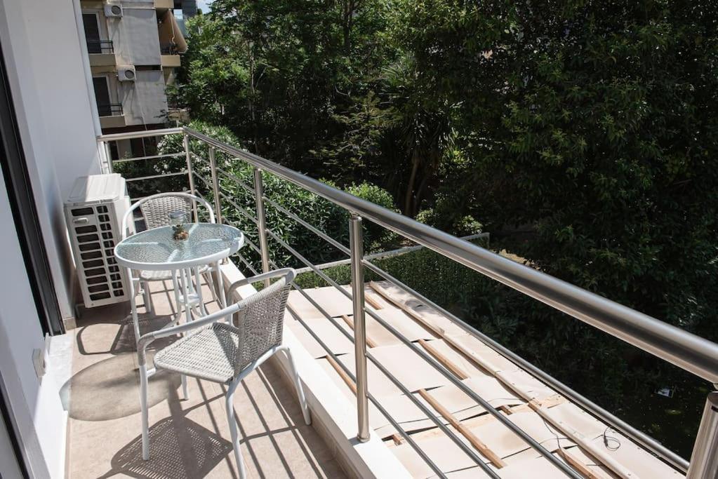 Bright 2Br Apartment In Palaio Faliro- Αθήνα Εξωτερικό φωτογραφία