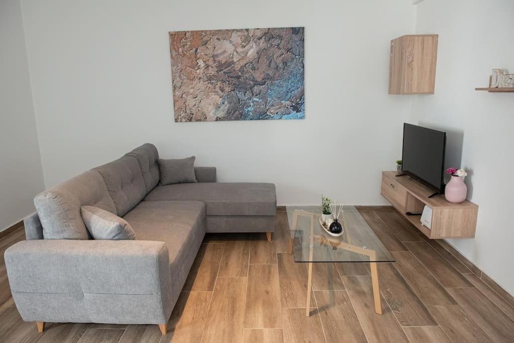 Bright 2Br Apartment In Palaio Faliro- Αθήνα Εξωτερικό φωτογραφία